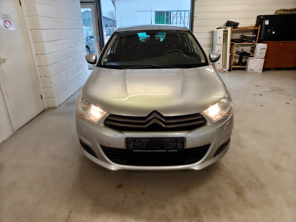 Citroën C4 1,6 e-HDi 115 Seduction 5d