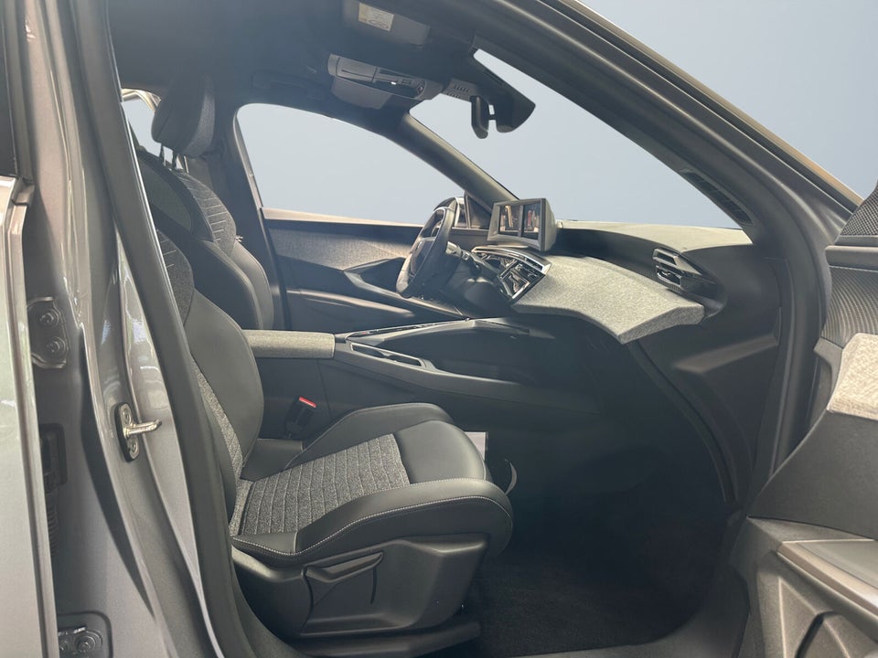 Peugeot e-5008 77 Allure Pack 7prs 5d