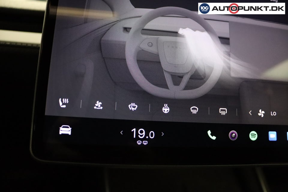 Tesla Model Y Long Range AWD 5d