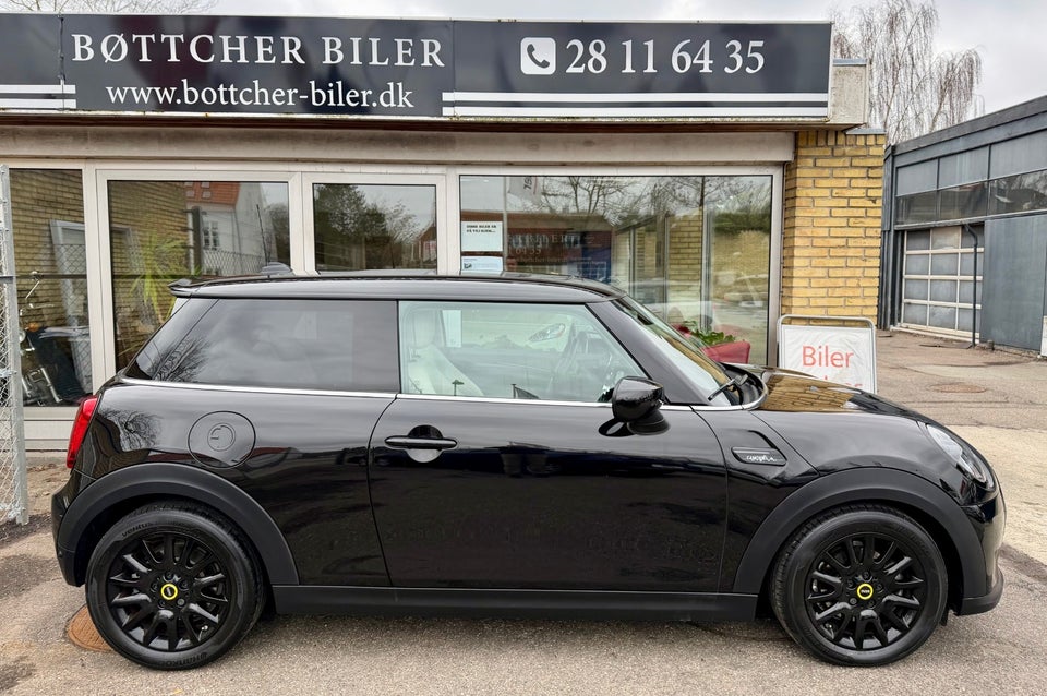 MINI Cooper SE Camden Edition 3d