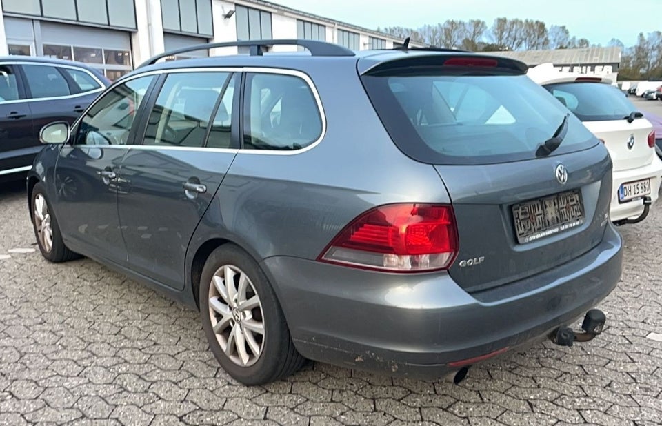 VW Golf VI 1,6 TDi 105 Comfortline Variant BMT 5d