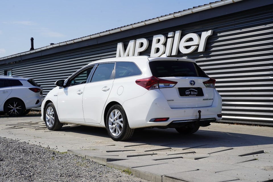 Toyota Auris 1,8 Hybrid H2 Comfort Touring Sports CVT 5d