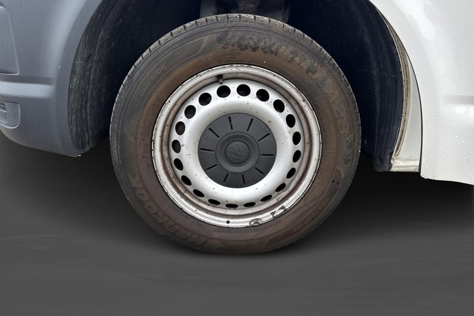 VW Transporter 2,0 TDi 102 Kassevogn lang