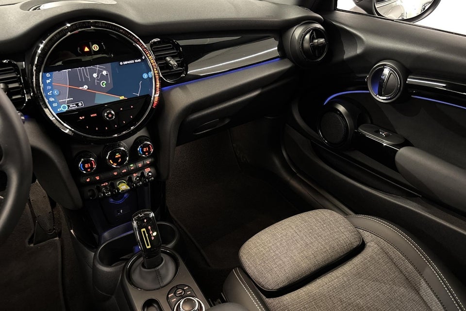 MINI Cooper SE Classic Trim 3d