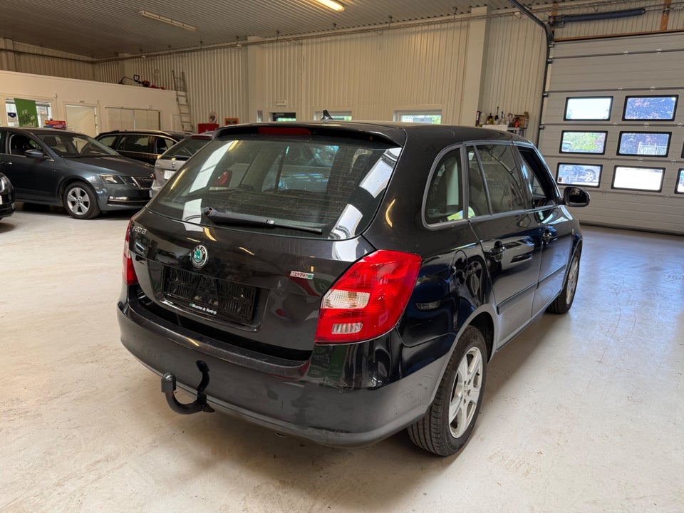 Skoda Fabia 1,2 12V Ambiente Combi 5d