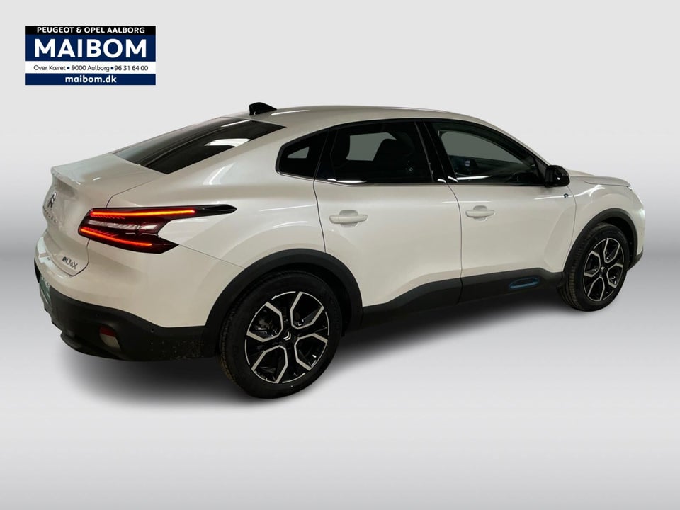 Citroën ë-C4 X 50 Shine 4d