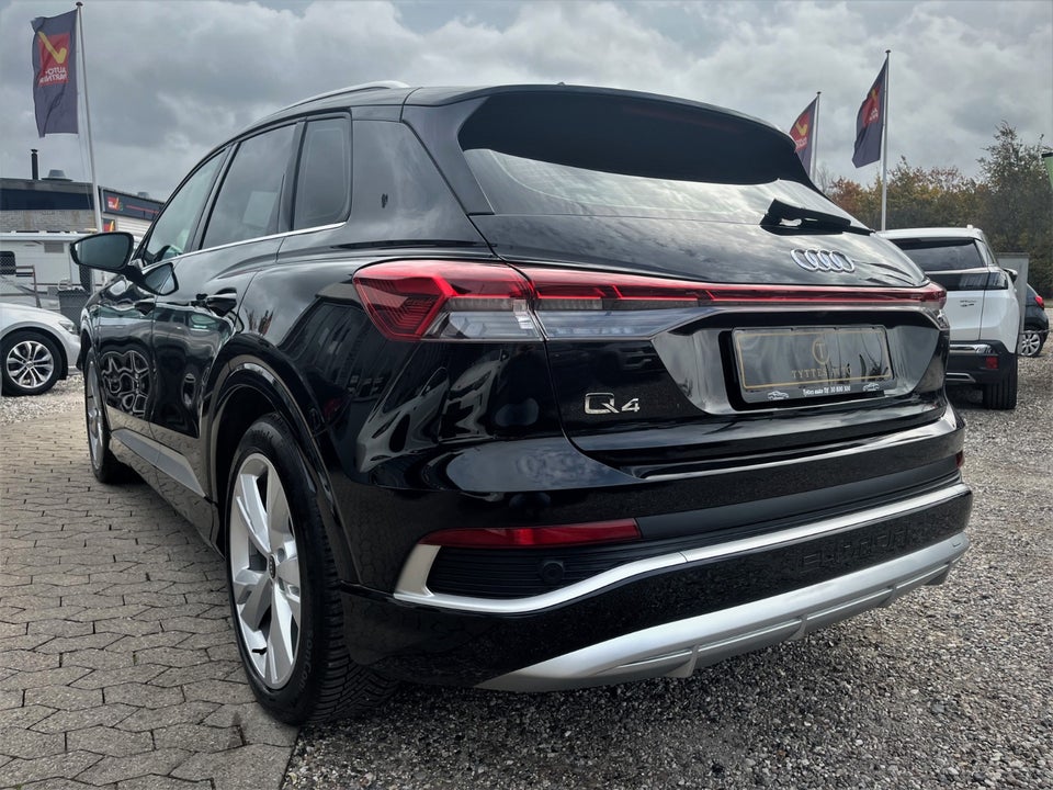 Audi Q4 e-tron 35 S-line 5d