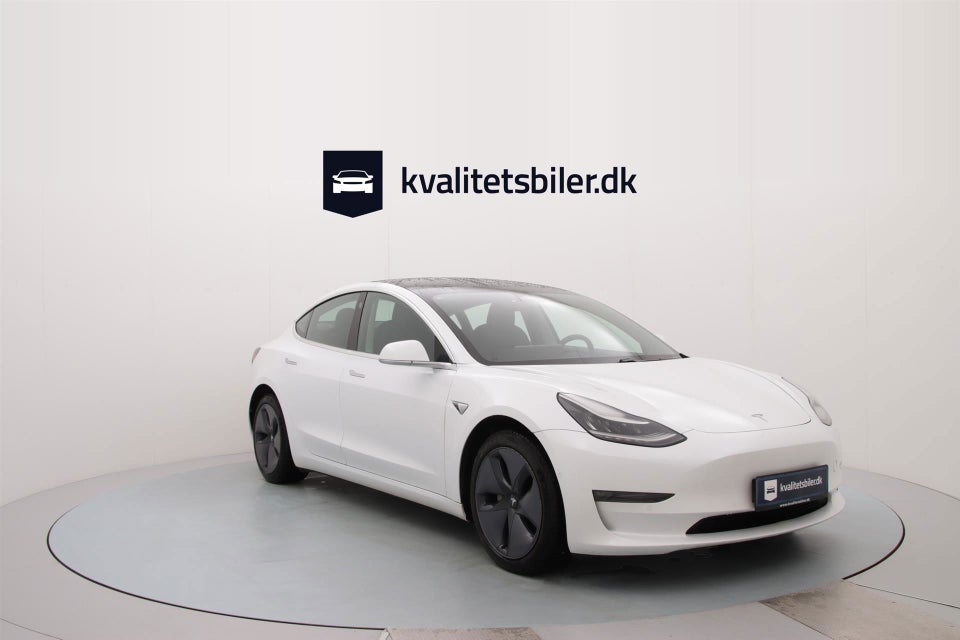 Tesla Model 3 Standard Range+ RWD 4d
