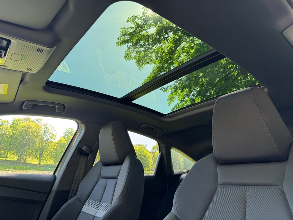 Audi Q4 e-tron 35 S-line Sportback 5d