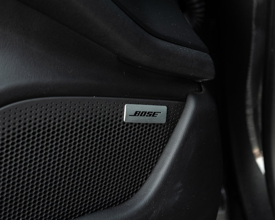 Porsche Taycan Turbo Performance+ 4d