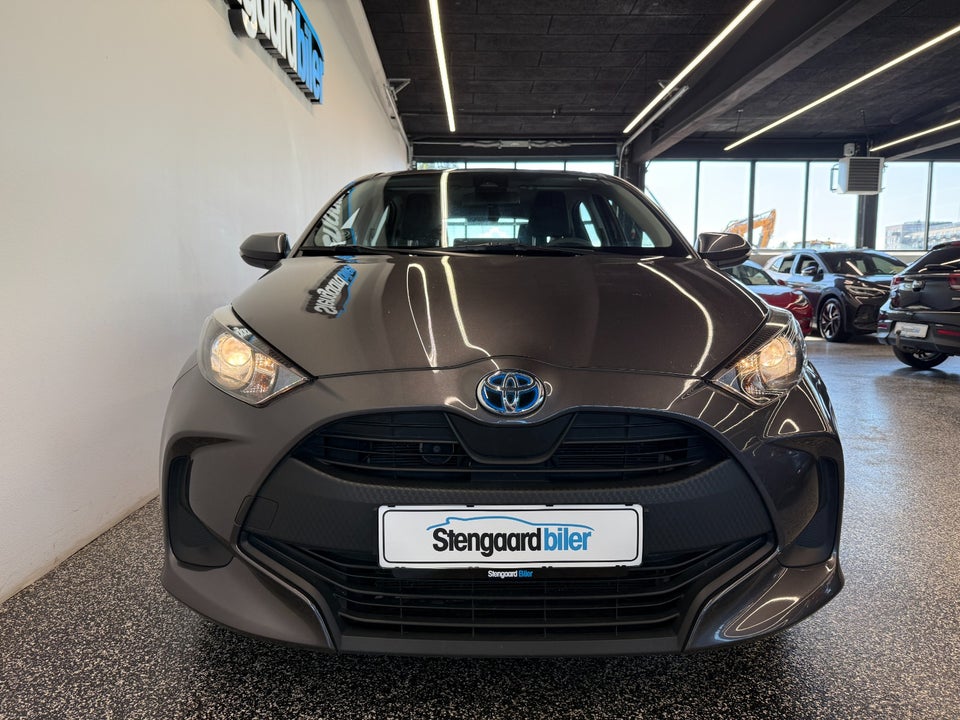 Toyota Yaris 1,5 Hybrid H1 e-CVT 5d