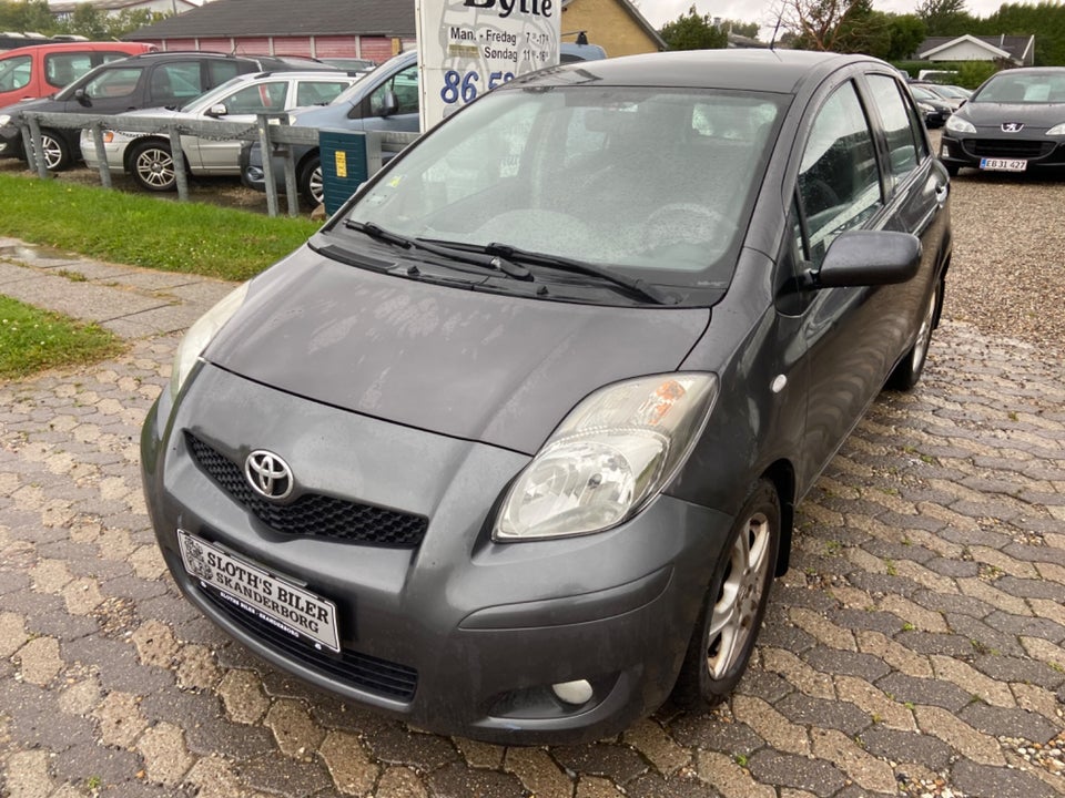 Toyota Yaris 1,4 D-4D T2 5d