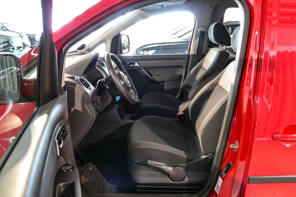 VW Caddy 1,6 TDi 75 Trendline BMT 5d