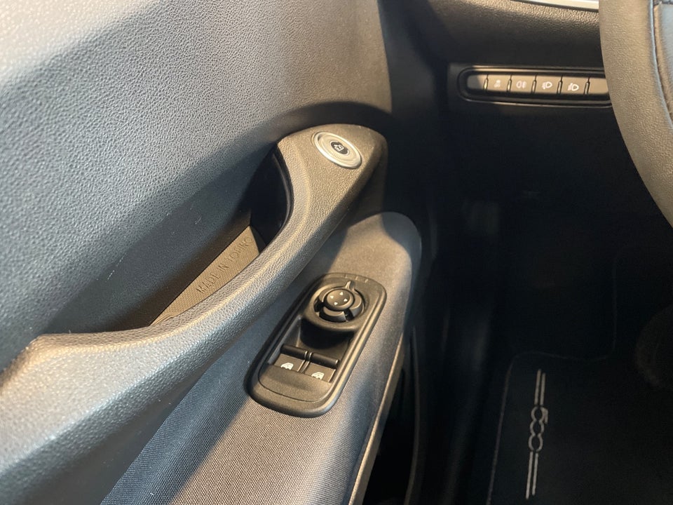 Fiat 500e 42 Icon 3d