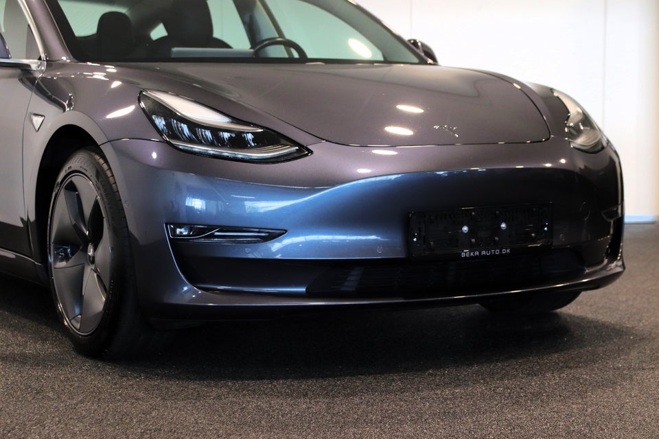 Tesla Model 3 Long Range AWD 4d