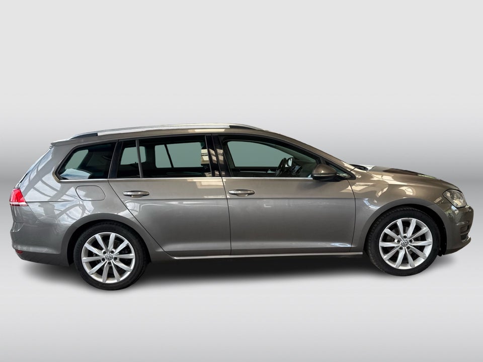 VW Golf VII 1,4 TSi 140 Highline Variant BMT 5d