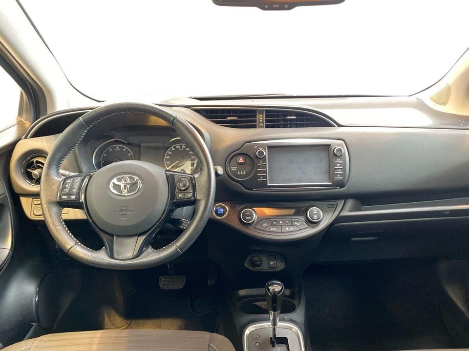 Toyota Yaris 1,5 VVT-iE T3 Limited Smart MDS 5d