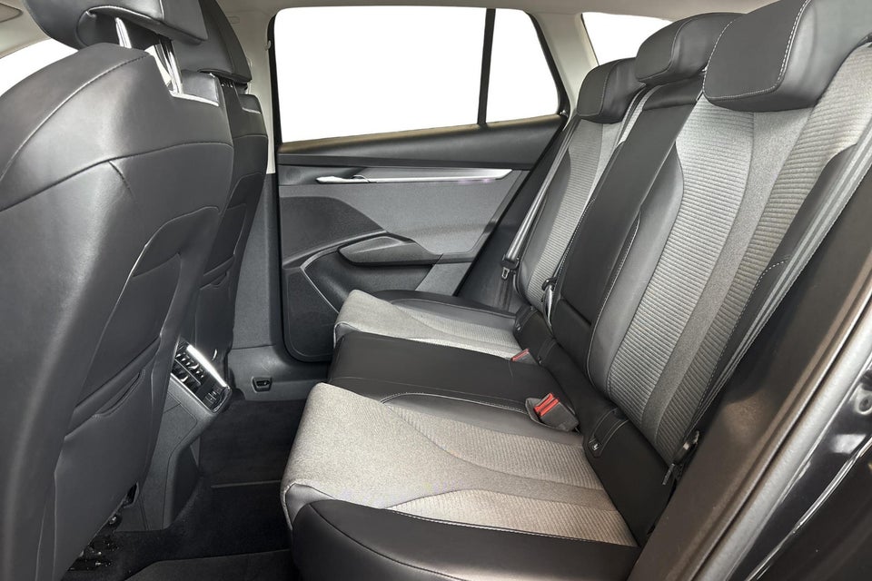 Skoda Enyaq 60 iV Loft 5d