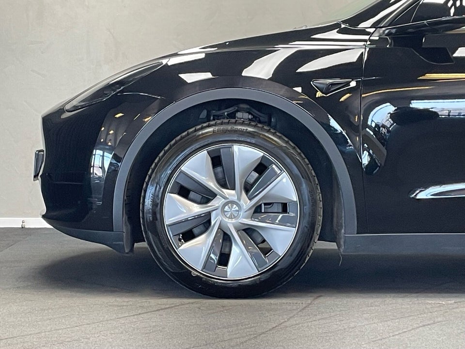 Tesla Model Y RWD 5d
