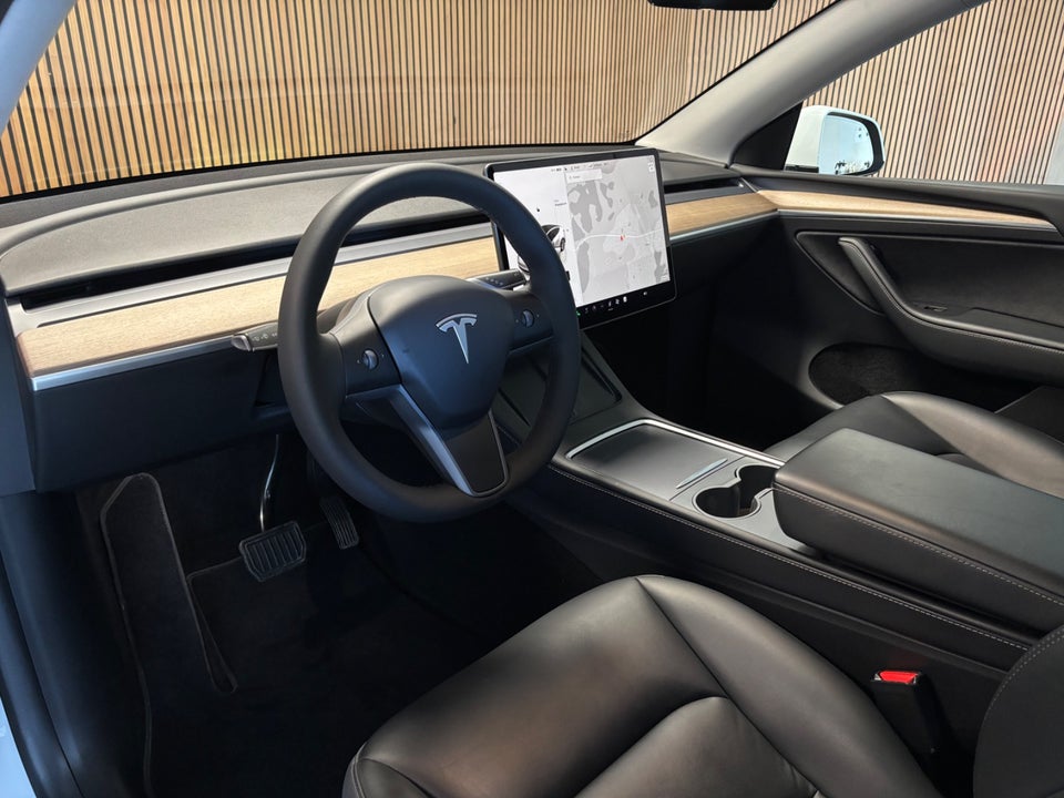 Tesla Model Y RWD 5d