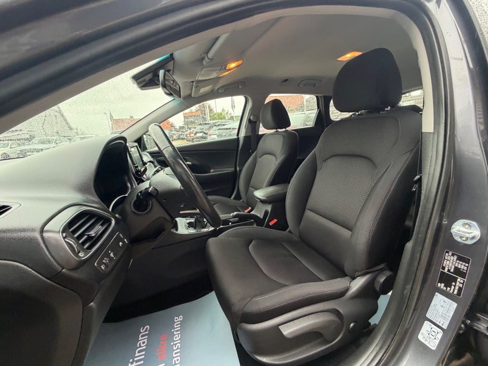 Hyundai i30 1,0 T-GDi Premium stc. 5d