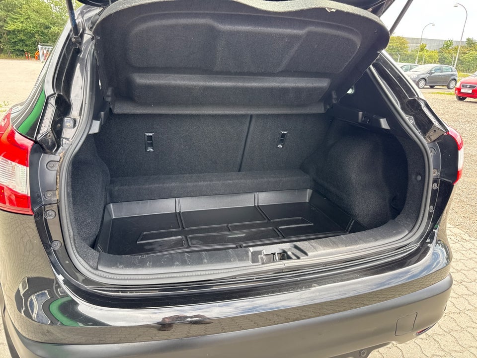 Nissan Qashqai 1,2 Dig-T 115 Acenta 5d