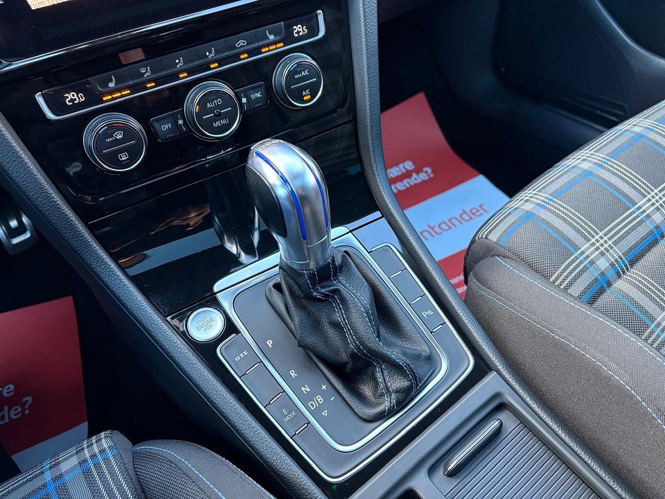 VW Golf VII 1,4 GTE DSG 5d