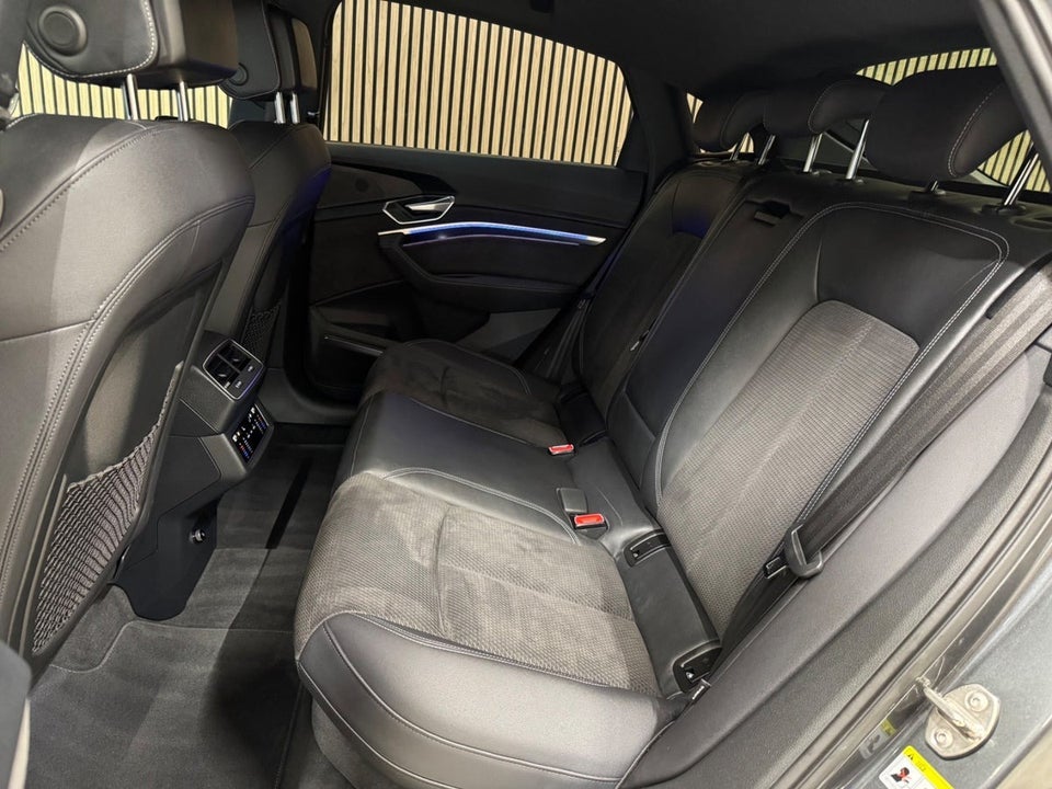 Audi e-tron 55 S-line Sportback quattro 5d