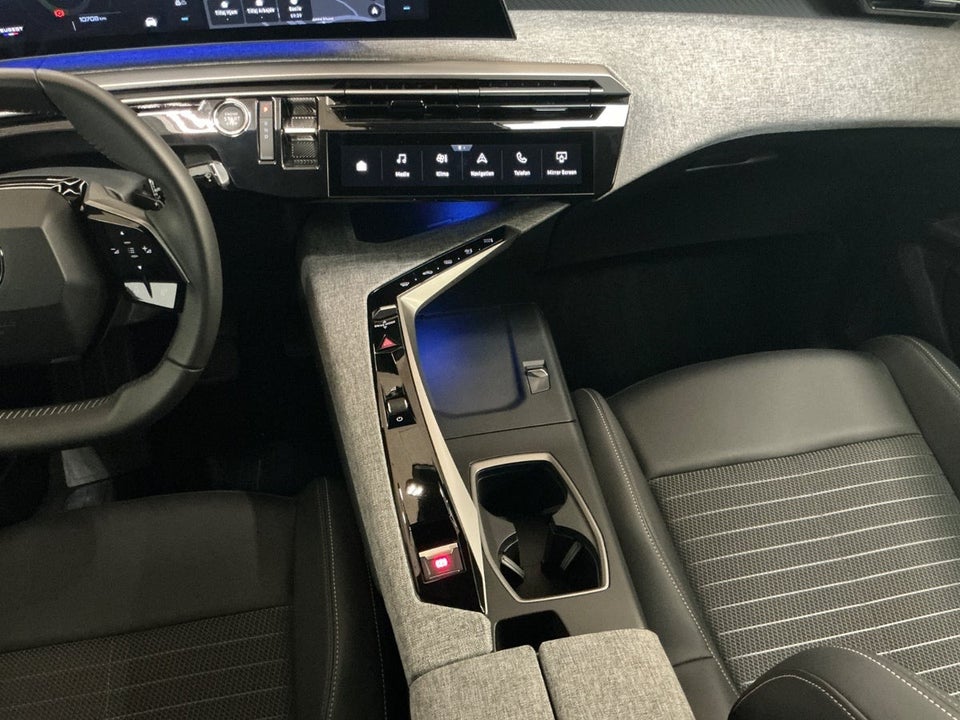 Peugeot e-3008 77 Allure 5d