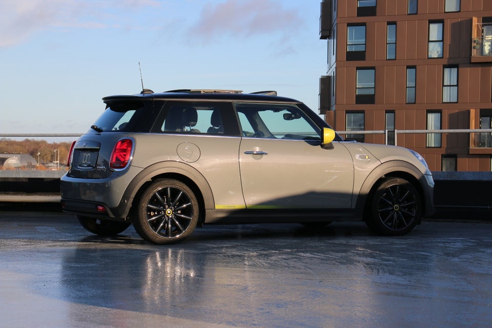 MINI Cooper SE Trim M Greenwich 3d