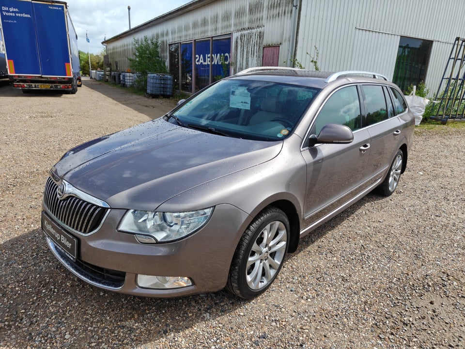 Skoda Superb 1,8 TSi 160 Elegance Combi 5d