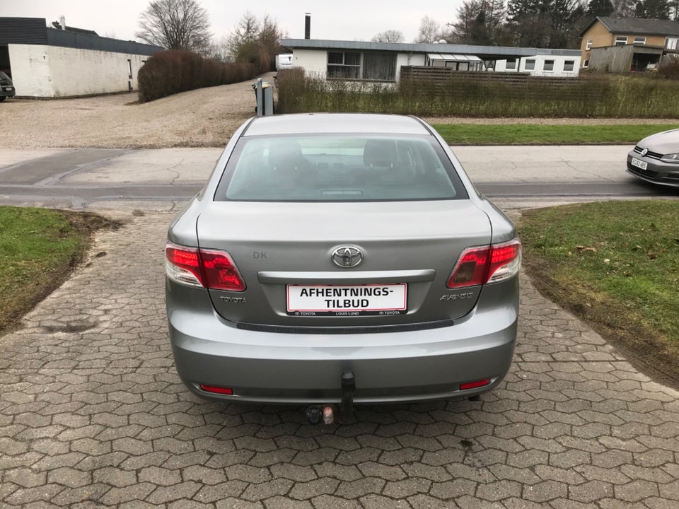 Toyota Avensis 1,6 VVT-i T1 4d