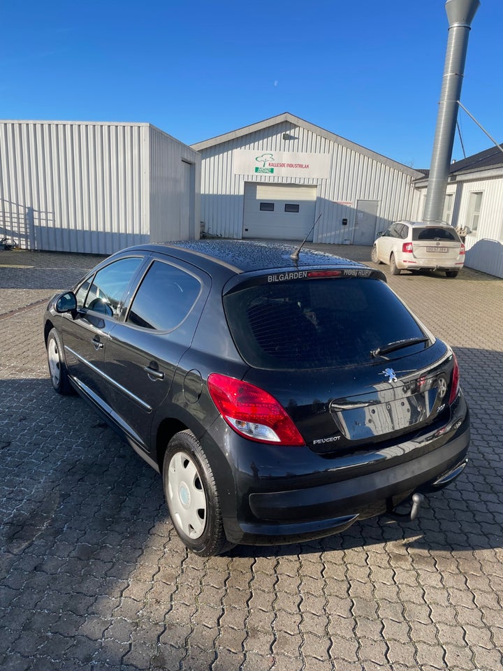 Peugeot 207 1,4 HDi 70 Comfort+ 5d