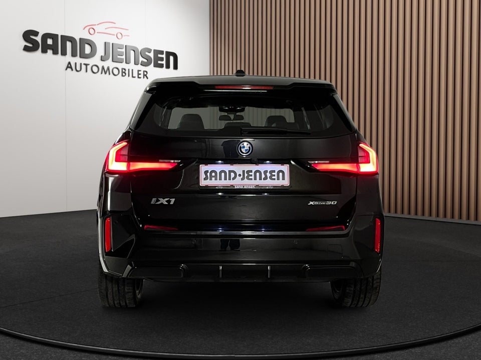 BMW iX1 xDrive30 M-Sport Premium 5d