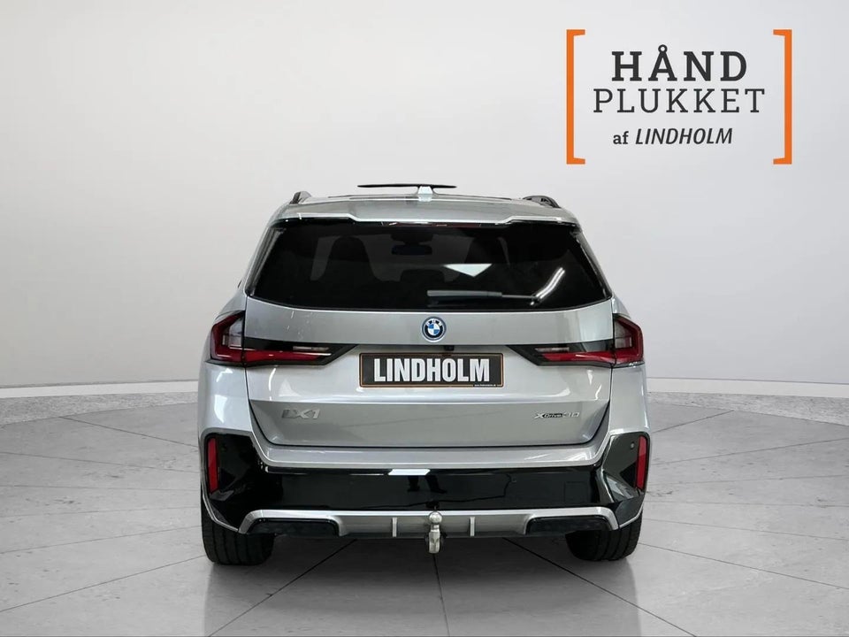 BMW iX1 xDrive30 Fully Charged M-Sport 5d