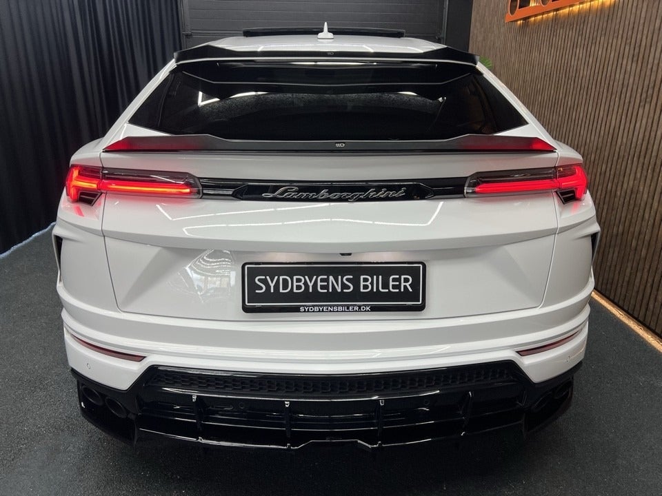 Lamborghini Urus 4,0  5d