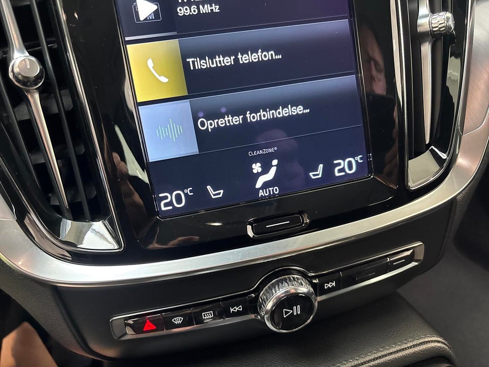 Volvo V60 2,0 T6 ReCharge Inscription X aut. AWD 5d