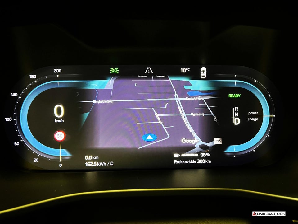 Volvo XC40 P6 ReCharge Plus 5d