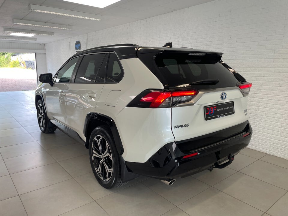 Toyota RAV4 2,5 Plug-in Hybrid H3 Executive AWD-i 5d