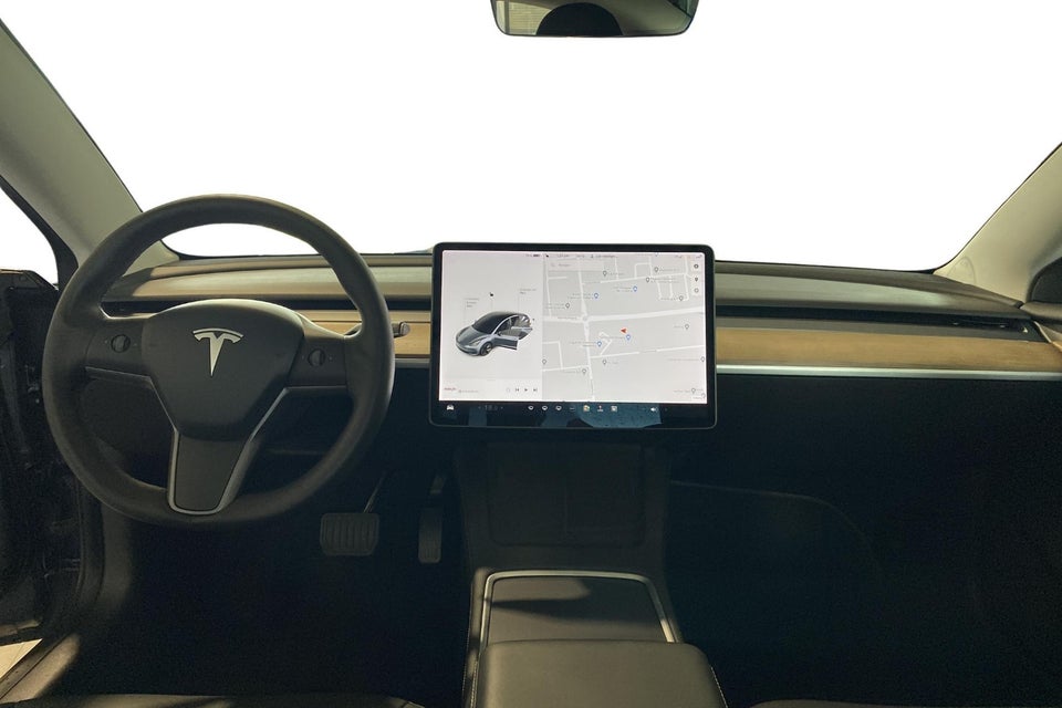 Tesla Model 3 Long Range AWD 4d