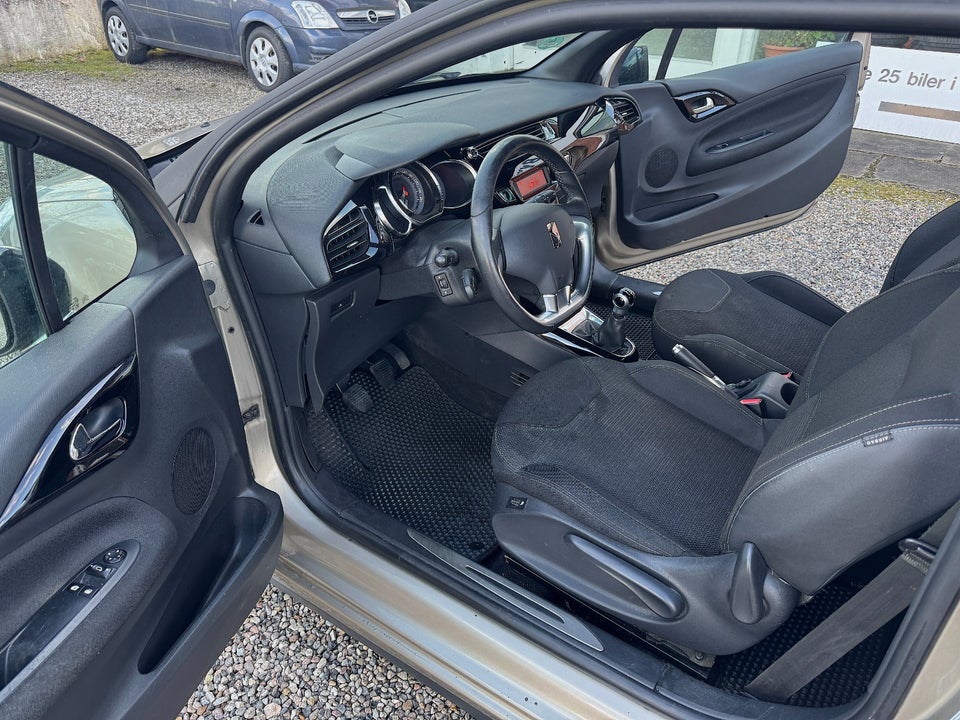 Citroën DS3 1,6 HDi 90 DStyle 3d