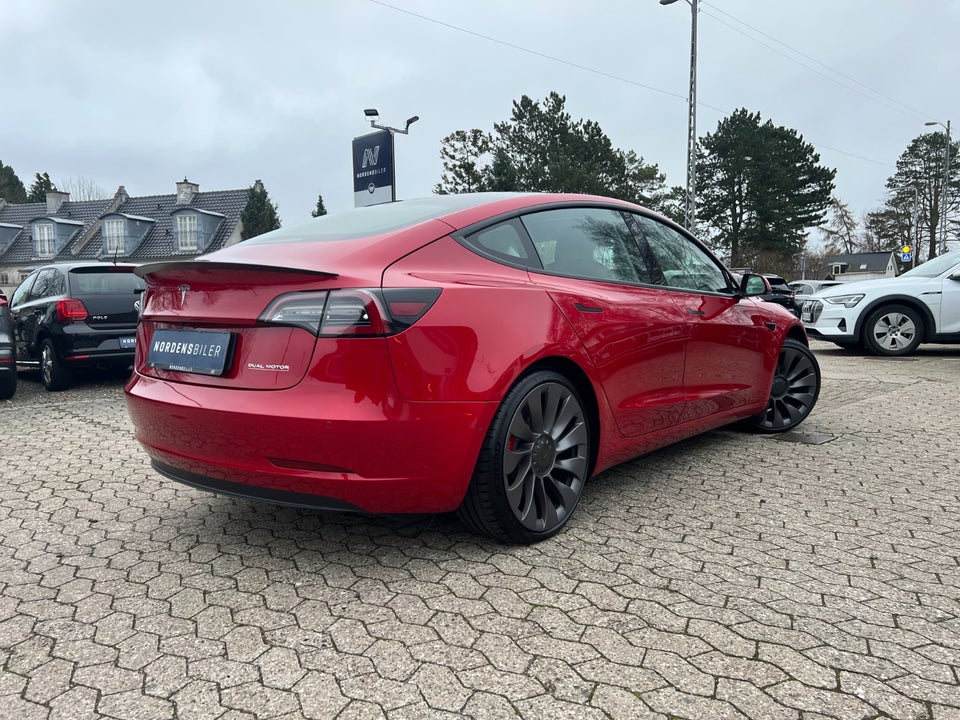 Tesla Model 3 Performance AWD 4d