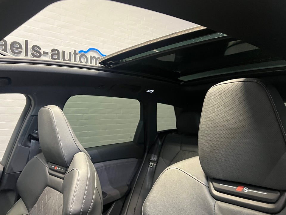 Audi Q6 e-tron S-line quattro 5d