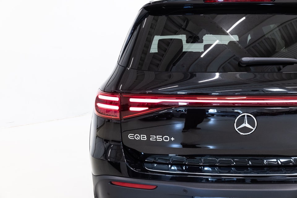 Mercedes EQB250+ AMG Premium 5d