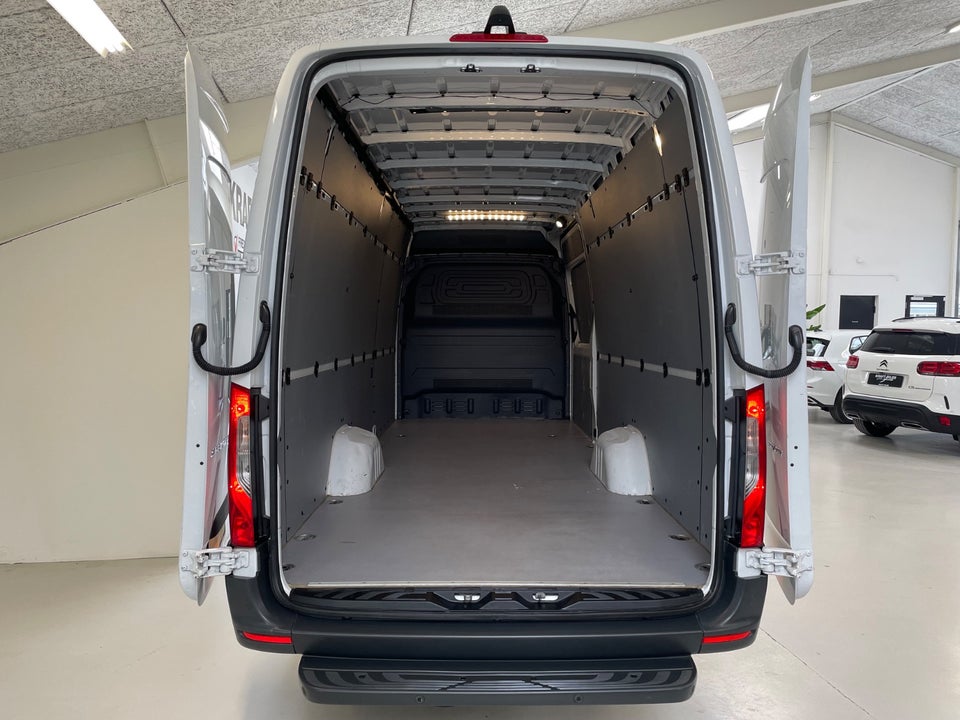Mercedes Sprinter 317 2,0 CDi A4 Kassevogn aut. RWD