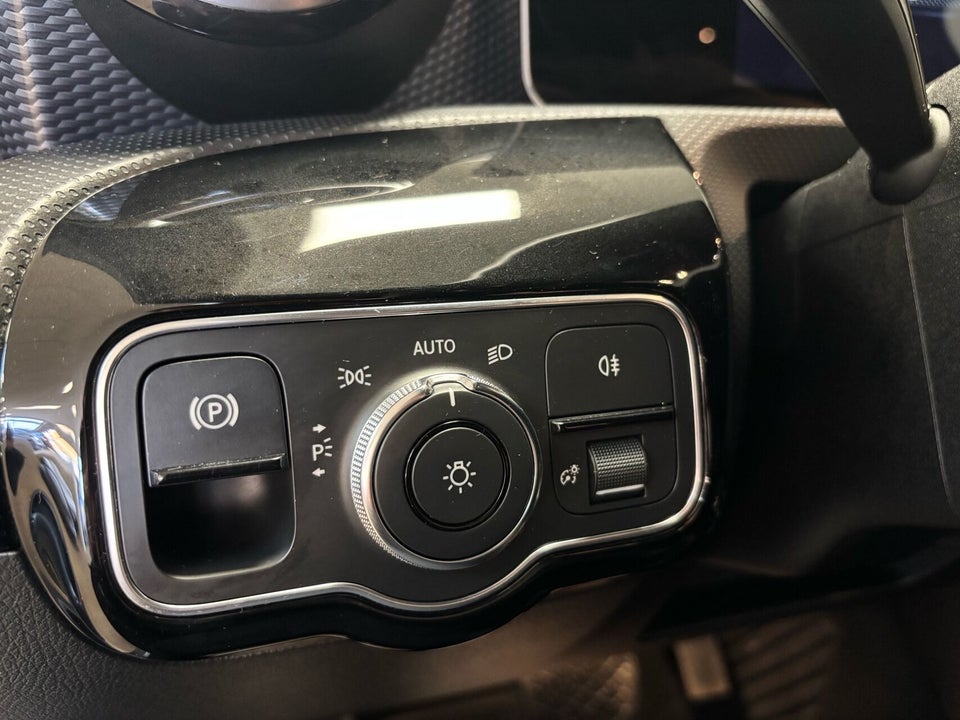 Mercedes A200 1,3 Progressive aut. 5d