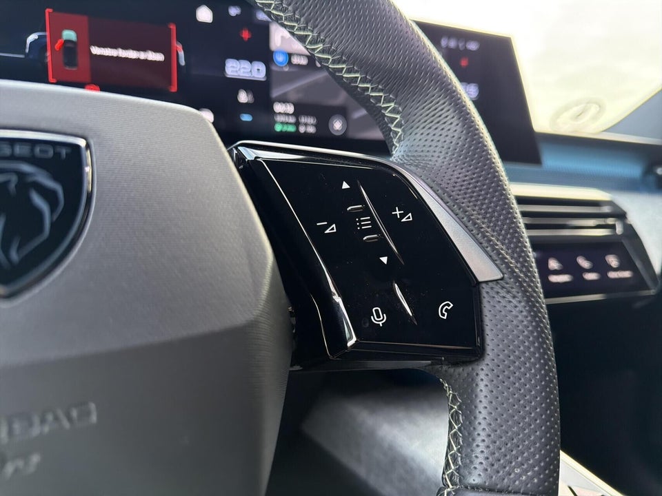 Peugeot e-5008 77 GT Pack 7prs 5d