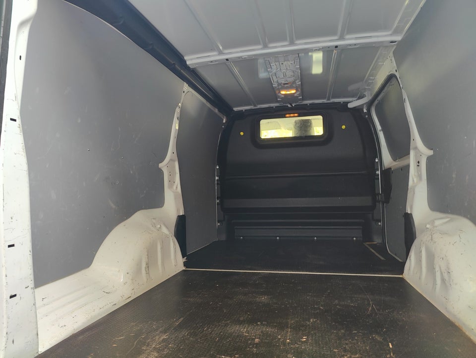 Toyota ProAce 2,0 D 120 Long Comfort 4d