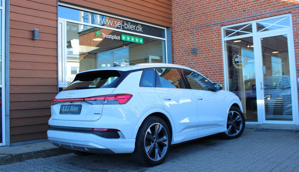 Audi Q4 e-tron 50 S-line quattro 5d