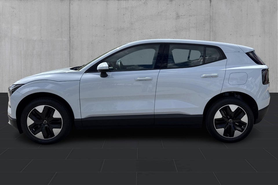 Volvo EX30 Extended Range Core 5d